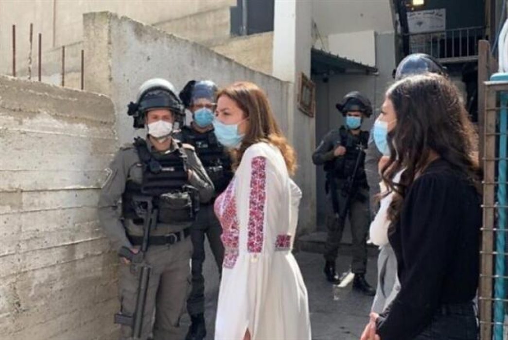 إسرائيل تحاصر المرأة الفلسطينية حتى في يومها العالمي